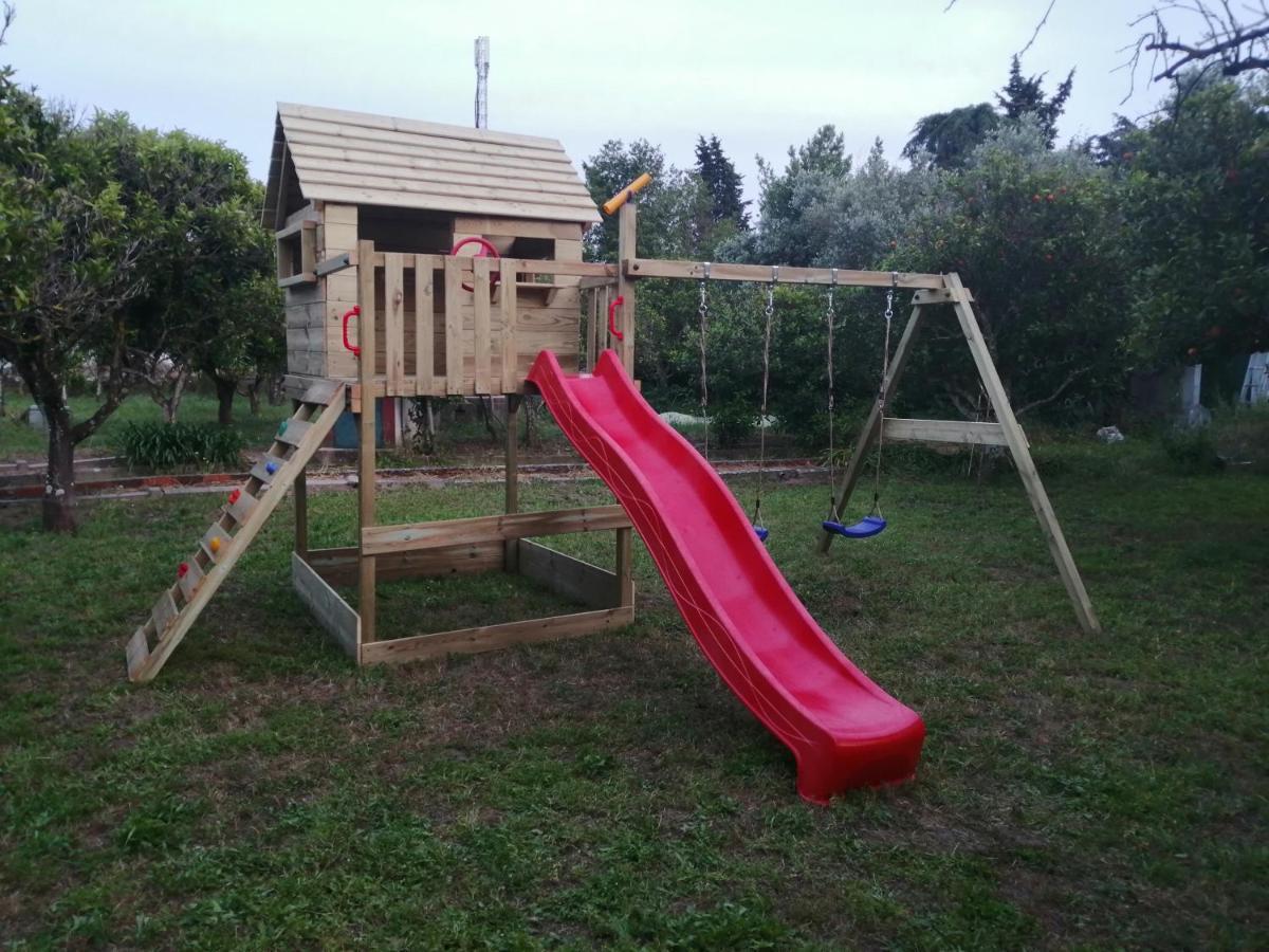 Casa Das Laranjeiras E Parque Infantil أزيتاوْ المظهر الخارجي الصورة